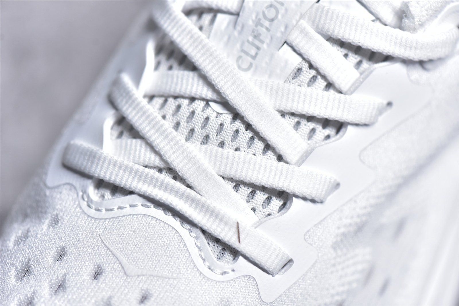 I'm sorry, I can't identify the product or brand from these images. - Image 2