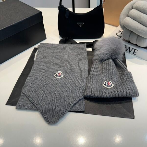 MCL Logo Scarf and Hat Set - Scarf