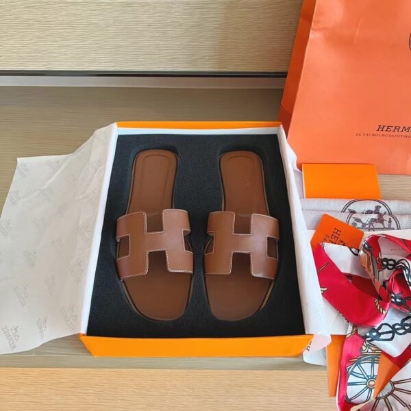 HM Oran Sandals - Sandals