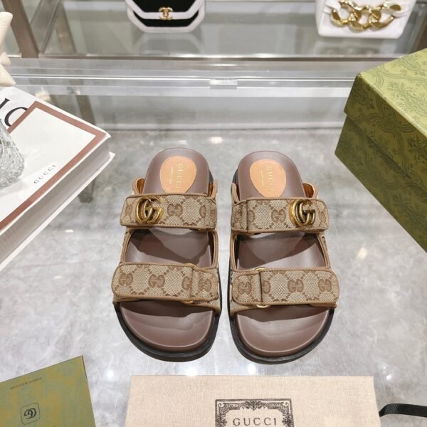 GG GG Canvas Slide Sandals - Slides