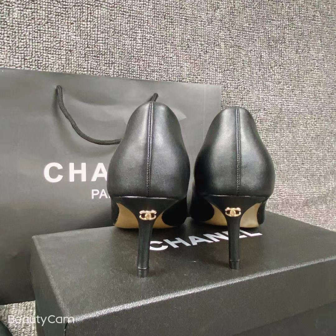 CC Classic Pointed-Toe Pumps Black Leather - Heels - Image 8