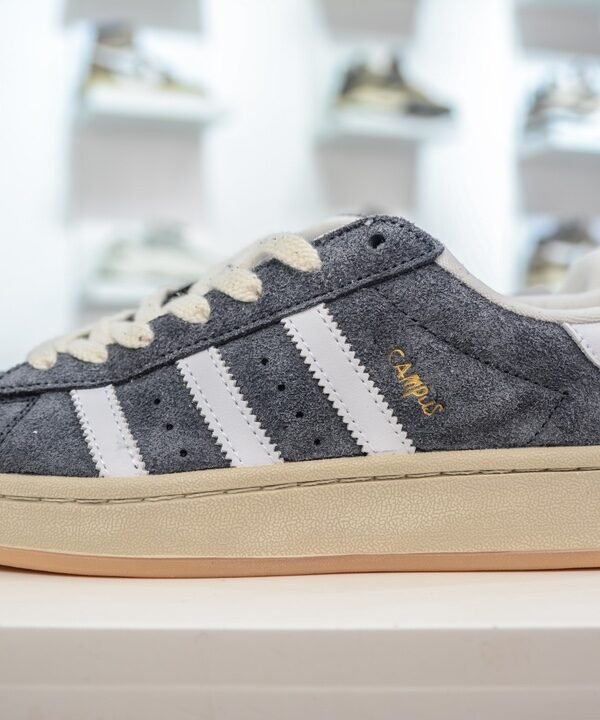 AD Campus 00s Korn – Sneakers