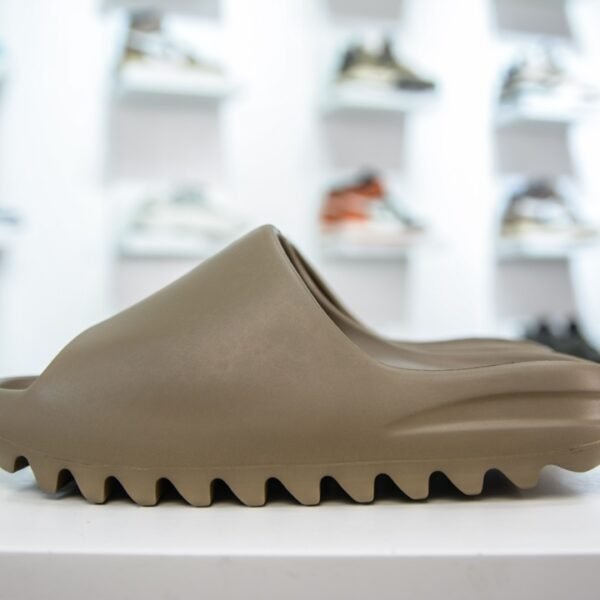 AD Yeezy Slide - Slides