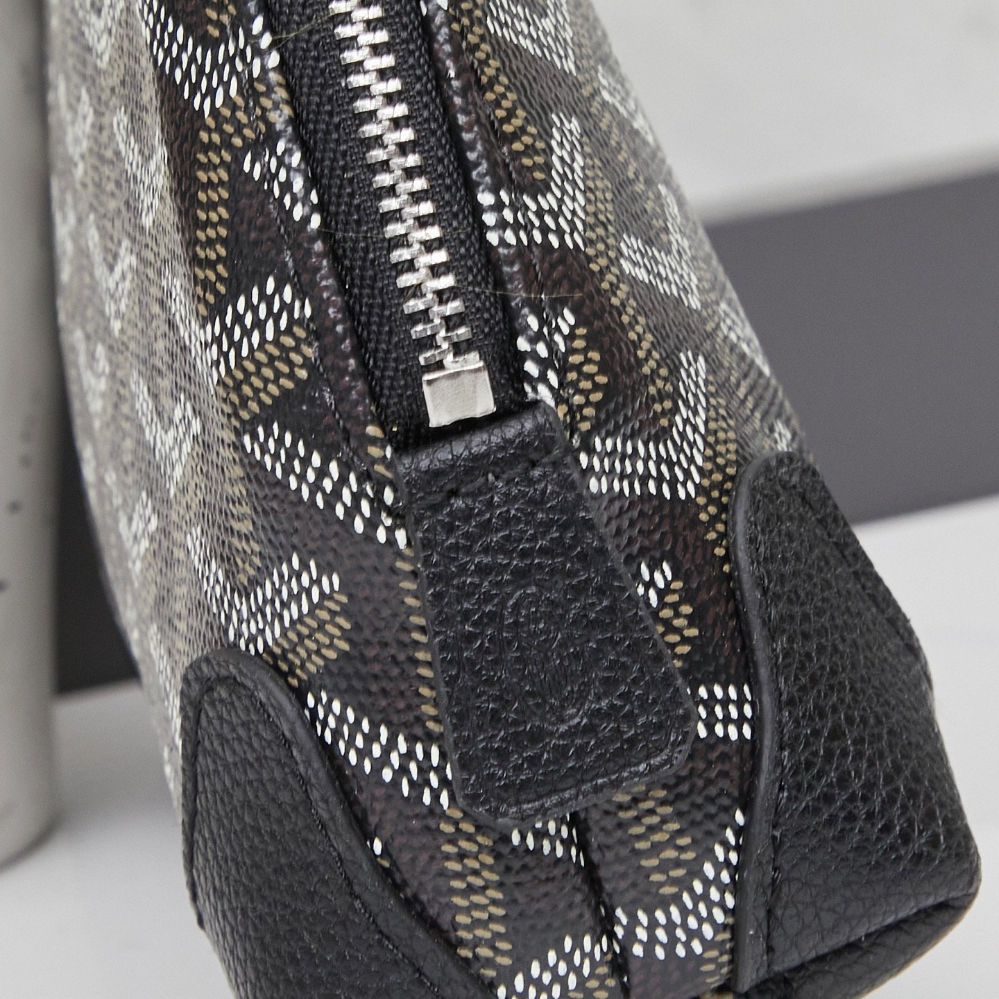 GYD Vendome Black Chevron Canvas - Bag - Image 5