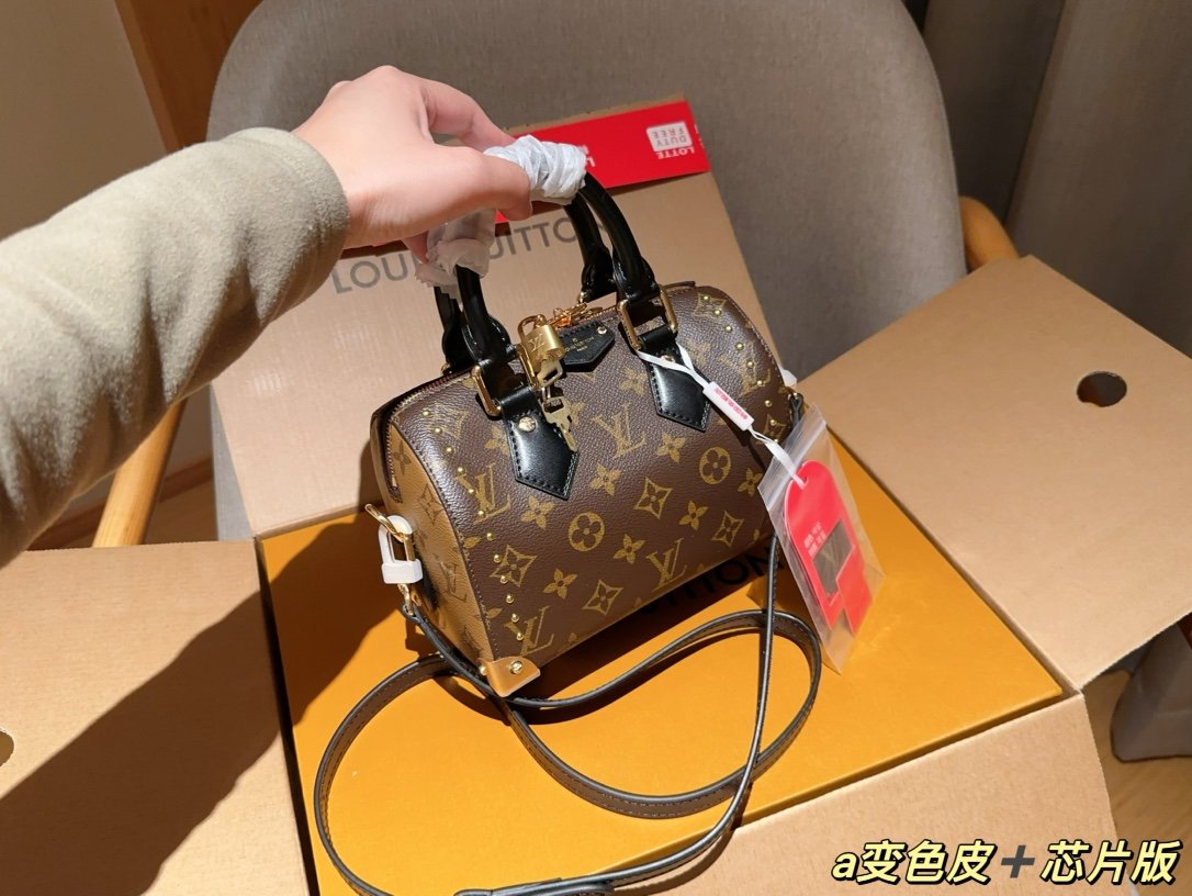 LV Speedy Bandoulière 20 Monogram - Bag - Image 3