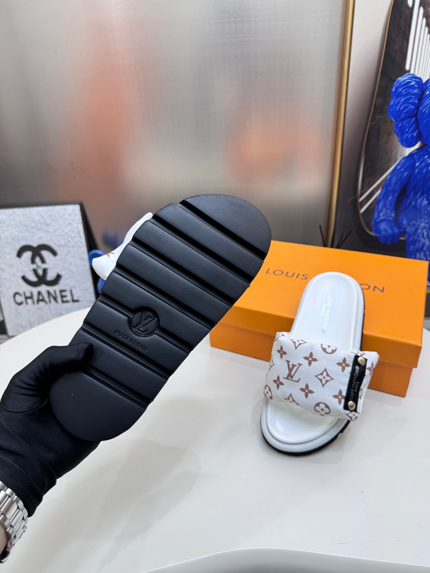 LV Pool Pillow Comfort Monogram - Slides - Image 7