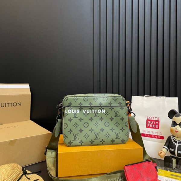 LV Trio Messenger - Bag