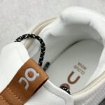 ON Cloudnova – Sneakers