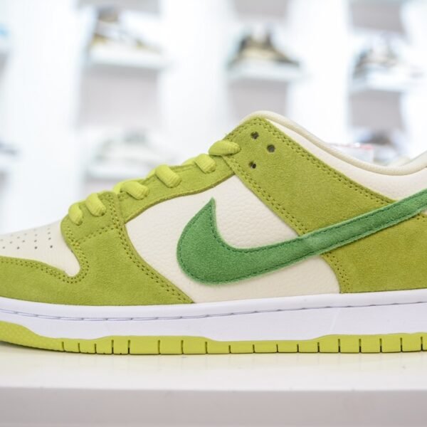 NK SB Dunk Low Pro Green Suede - Sneakers
