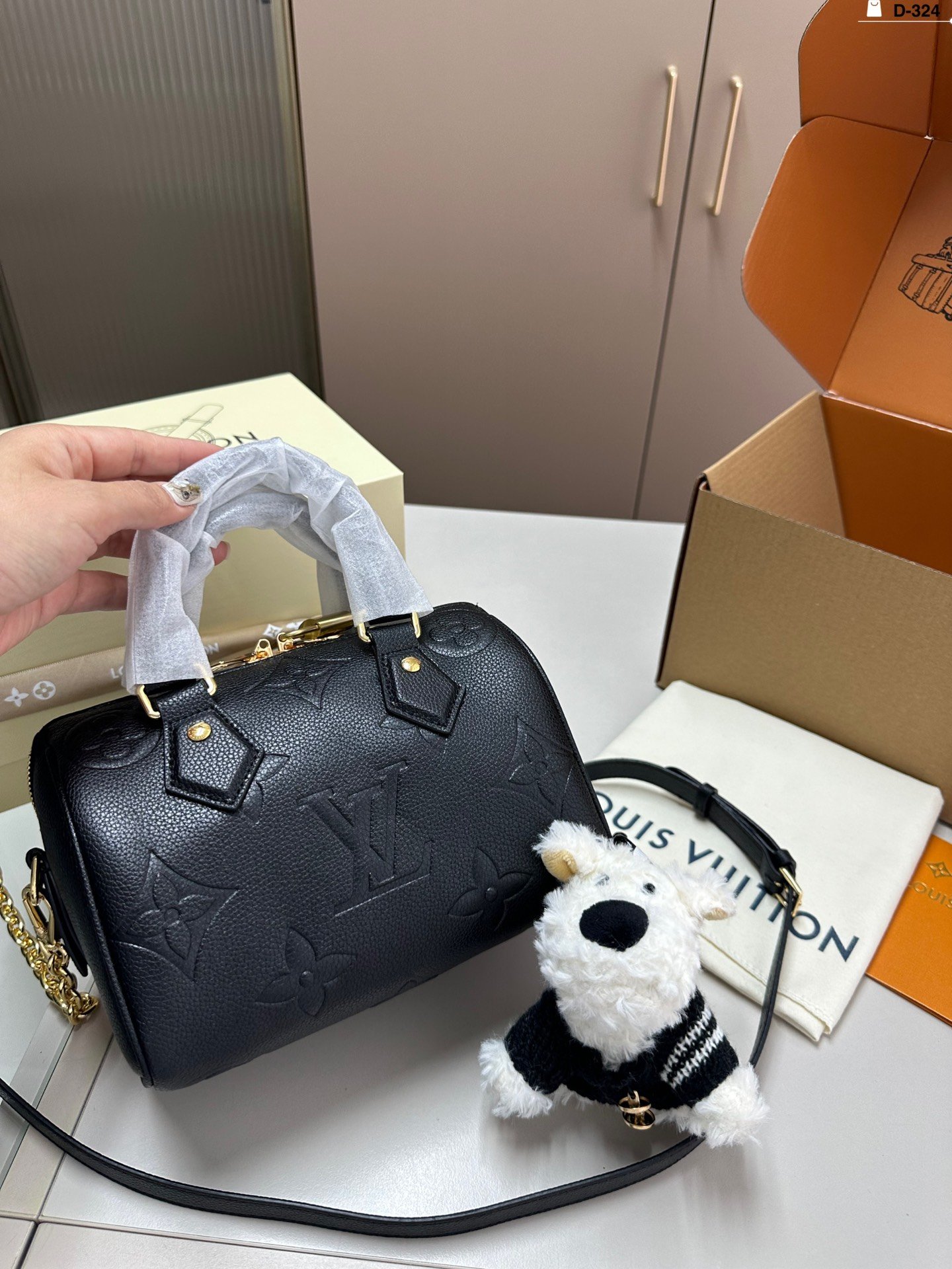 LV Speedy Bandoulière 20 Monogram Empreinte - Bag - Image 4