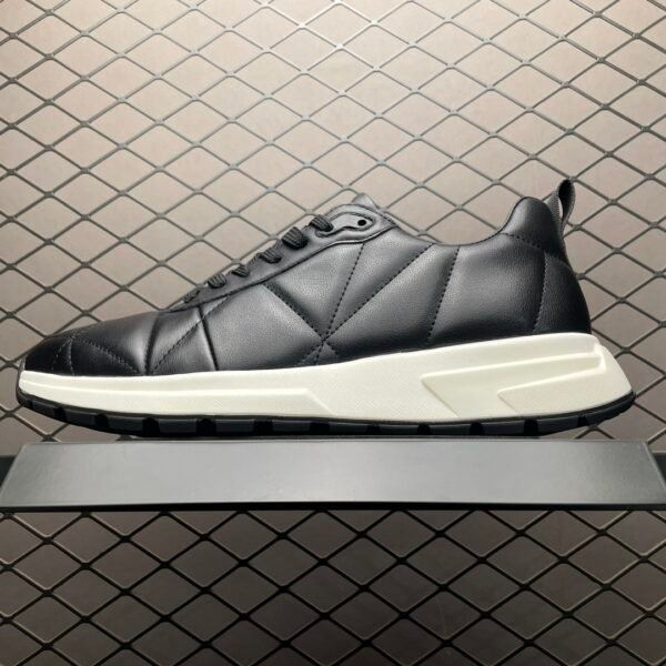 PR Cloudbust Thunder Black Leather - Sneakers