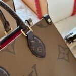 LV OnTheGo PM Reverse Monogram – Bag