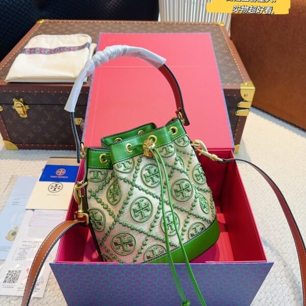 TB With Gift Box