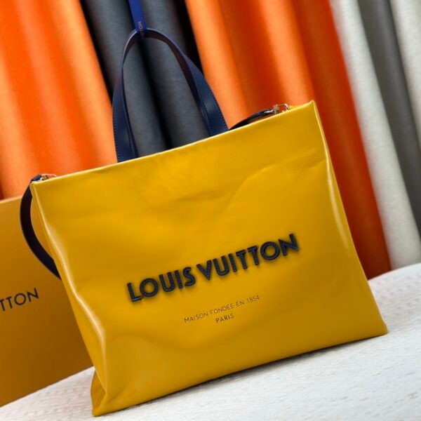 LV OnTheGo MM Yellow Patent Leather - Bag