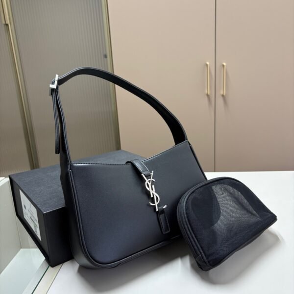 YSL Le 5 à 7 Hobo - Bag