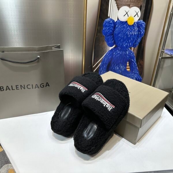 BAL Hotel Slippers - Slides