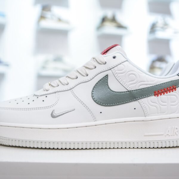 NK Air Force 1 Low '07 LV8 - Sneakers