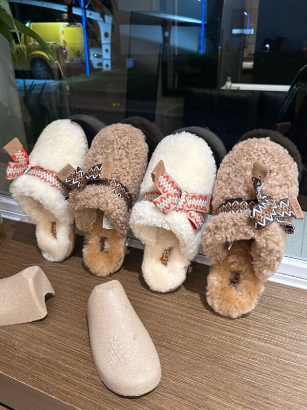 UGG Tasman Slipper – Chaussures