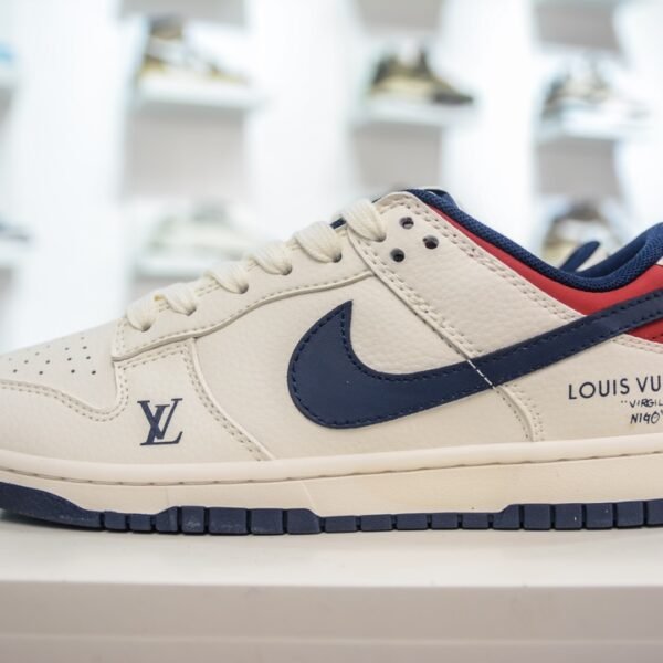 NK Dunk Low LV - Sneakers