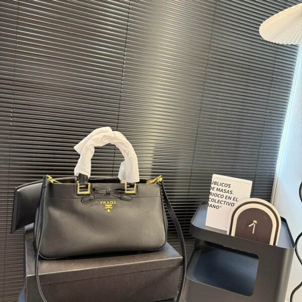 PR Galleria Black Leather - Bag