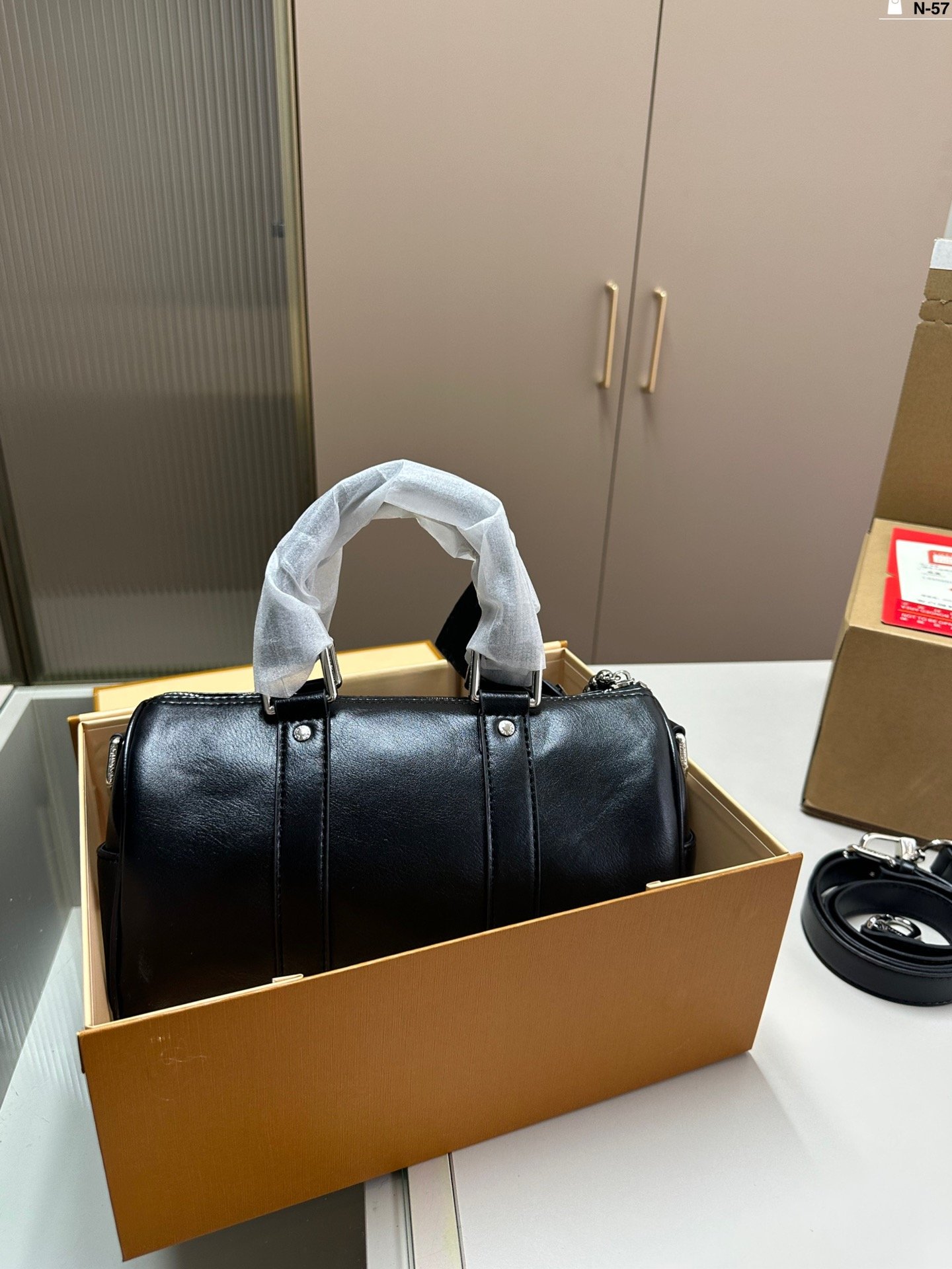 LV Soft Trunk Black Leather - Bag - Image 4