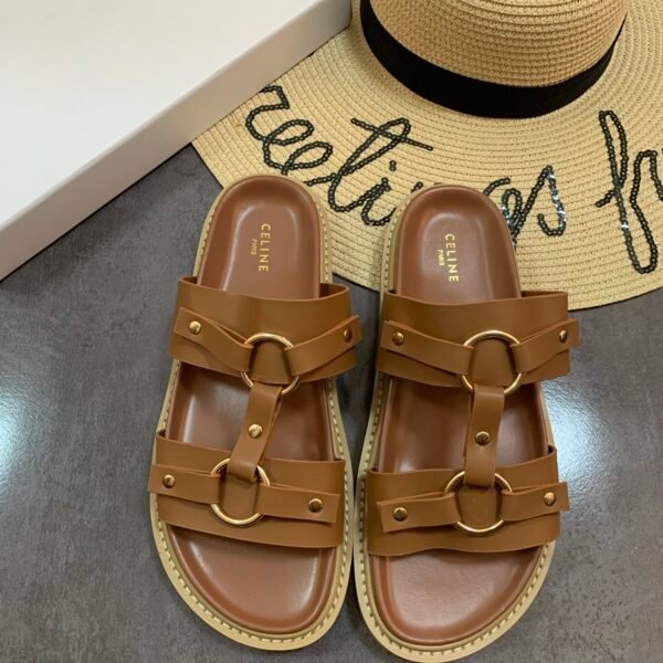 ```plaintext
CEL Triomphe Sandals - Sandals
```