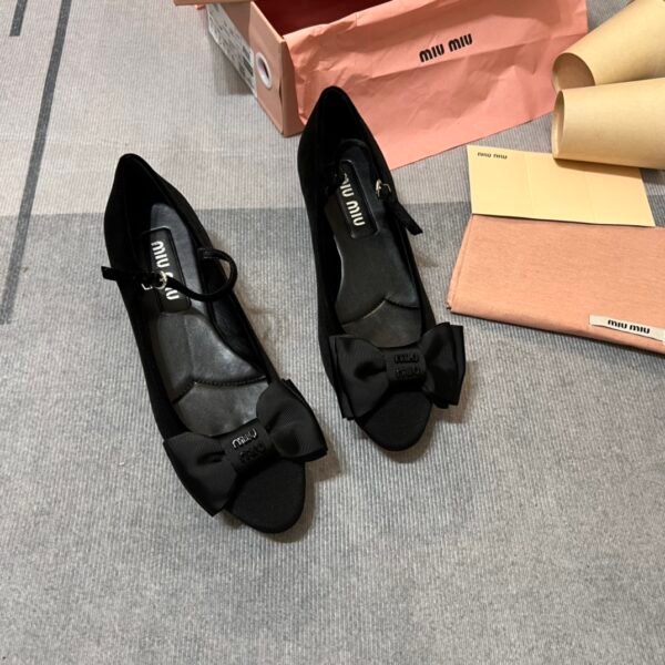 MIU Bow Detail Pumps - Heels