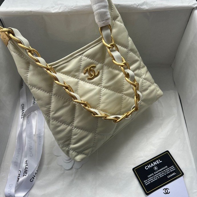 CC 19 Hobo White Lambskin - Bag - Image 3