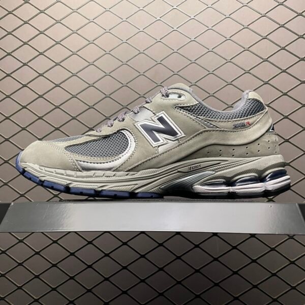 NB 2002R - Sneakers
