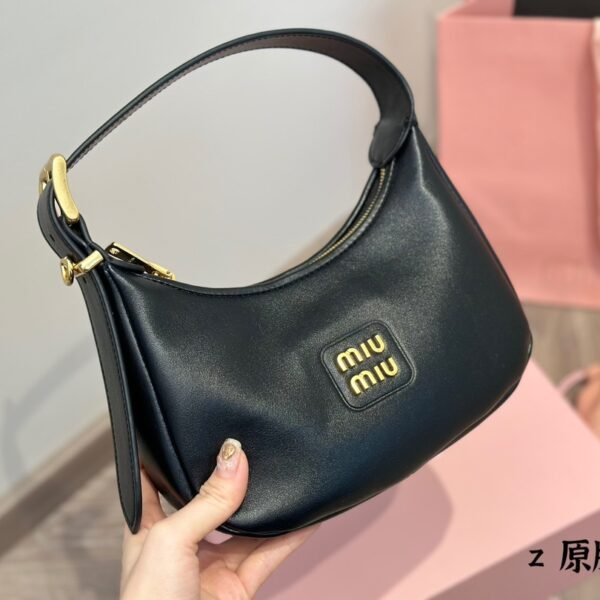 MIU Wander Black Leather - Bag