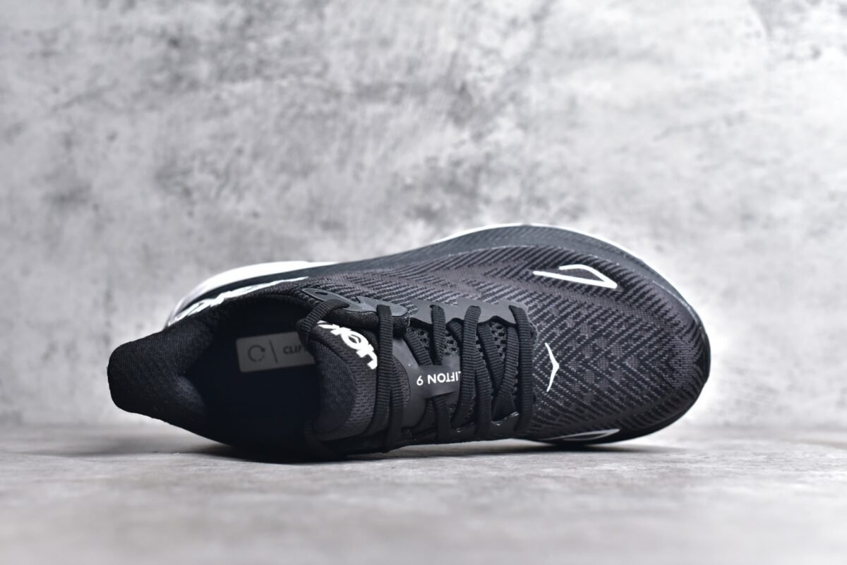 HOKA Clifton 8 – Sneaker — 4