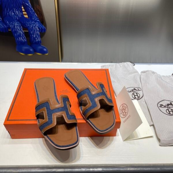 HM Oran Sandals - Sandals