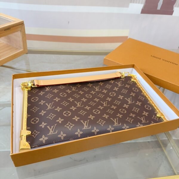 LV Petite Malle - Bag