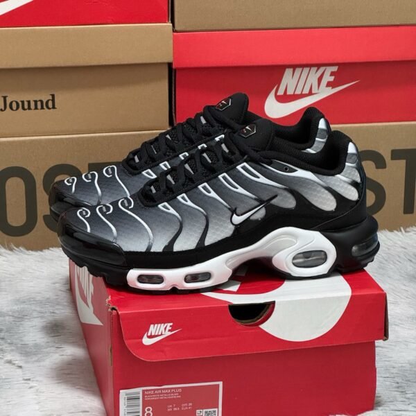 NK Air Max Plus - Sneakers