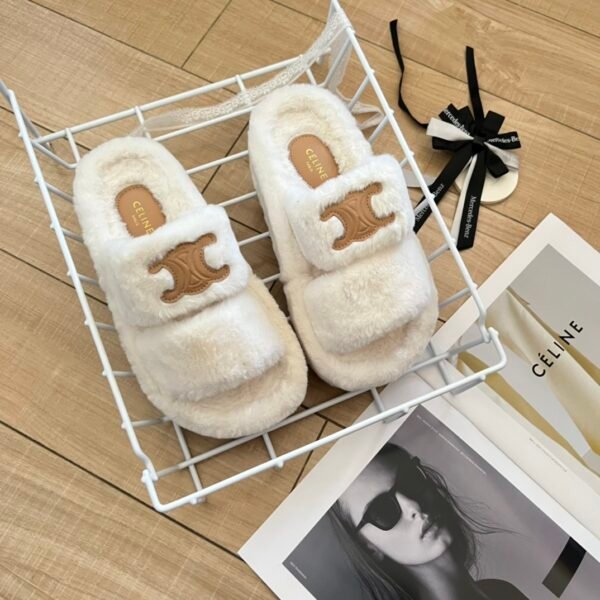 CEL Triomphe Furry Slippers - Slides