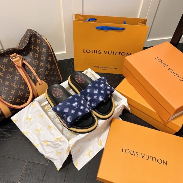 LV Pillow Comfort - Slides