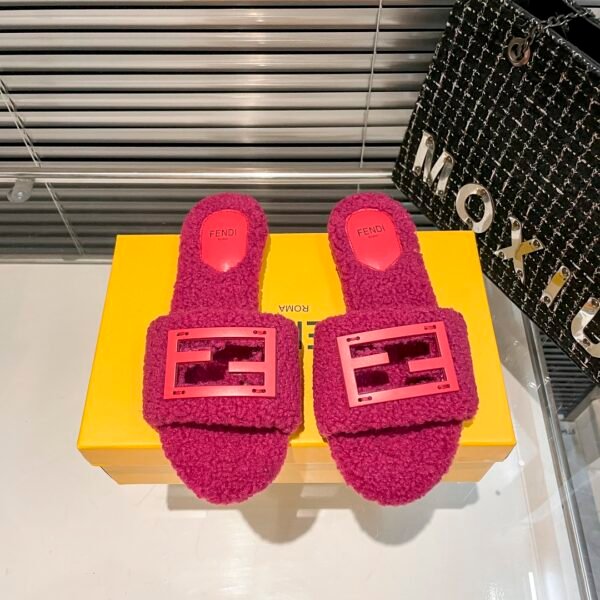 FD FF Shearling Slides Pink Shearling - Slides
