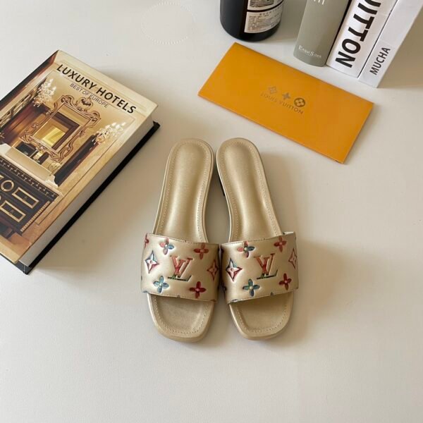 LV Lock It Flat Mule - Slides