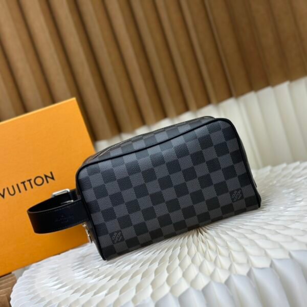 LV Toiletry Pouch 26 - Bag