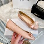 CEL Triomphe Ballerina – Shoes – Beige