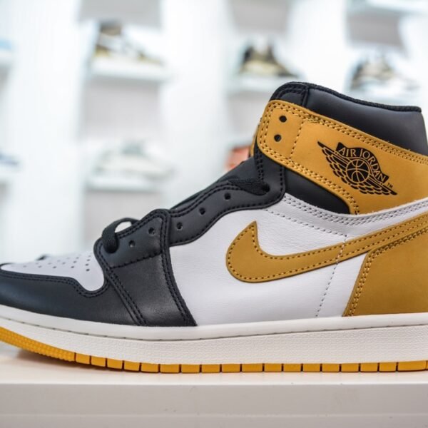 NK Air Jordan 1 Retro High OG Pollen - Sneakers
