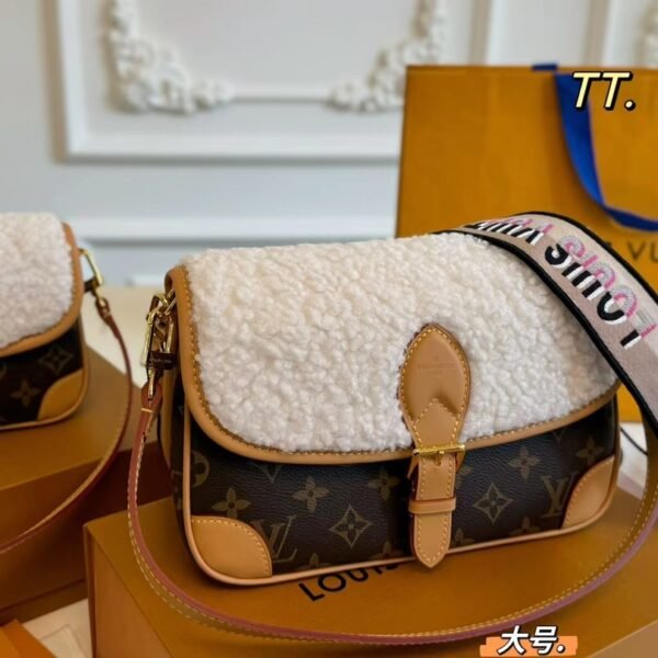 LV Dauphine - Bag