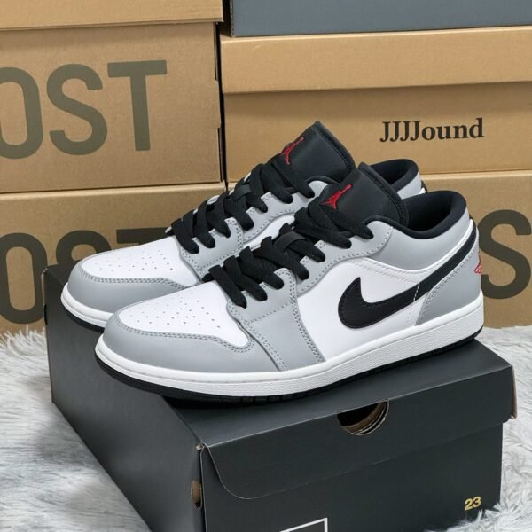 NK Air Jordan 1 Low Shadow Toe - Sneakers