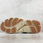 NK ONE ONE Bondi B3 LS Beige – Sneakers