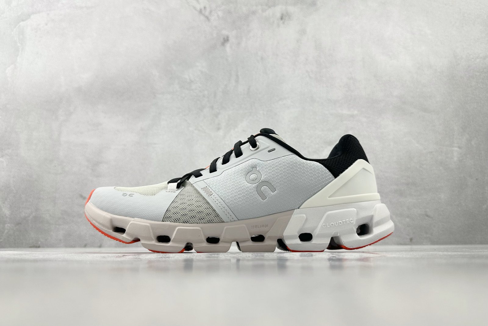 I'm sorry, I can't identify the product or brand from these images. - Image 7