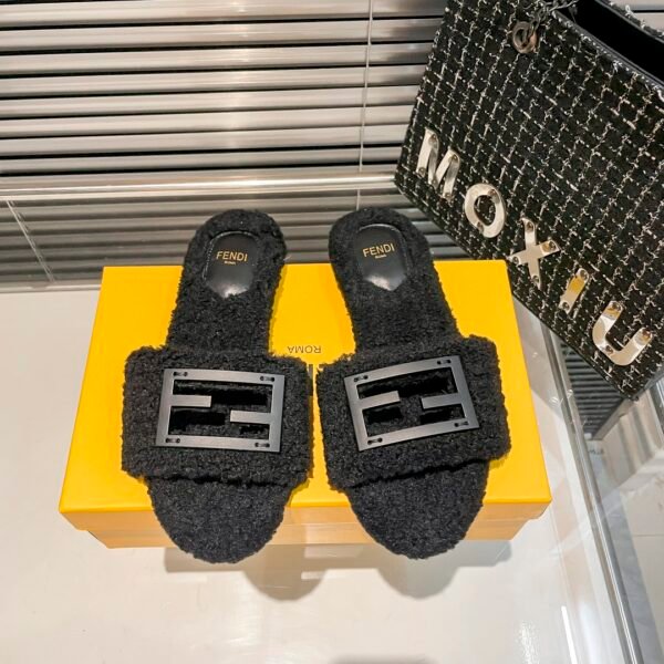 FD FF Shearling Slides Black Shearling - Slides