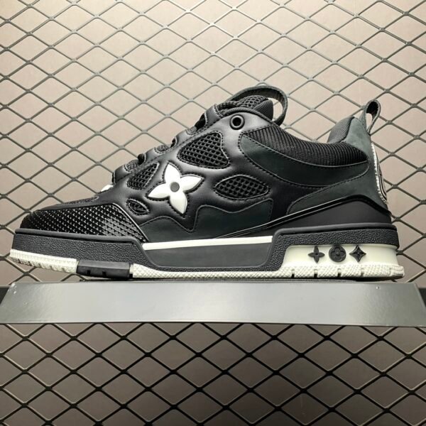 LV LV Trainer Sneaker - Sneakers