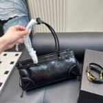 PR Galleria – Bag – Gold