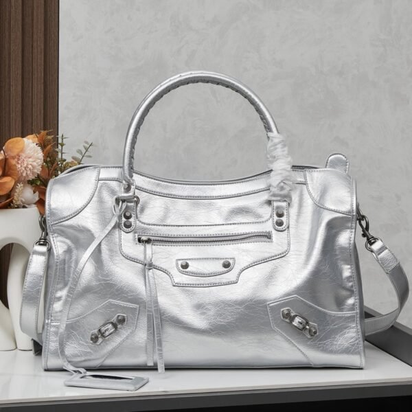 BAL The motorbike bag with a silver buckle a
