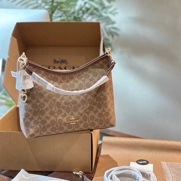 I'm unable to identify the brand from the images provided.